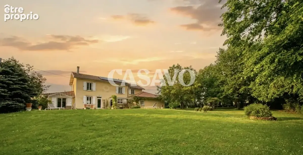 Vente Maison 7 pièces de 190m² - 38540 Heyrieux - photo 3