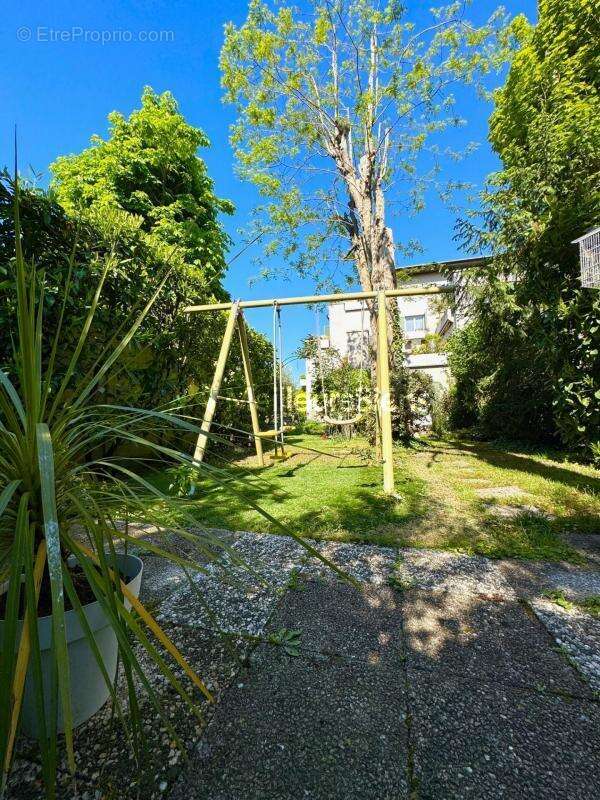 Appartement à LIVRY-GARGAN