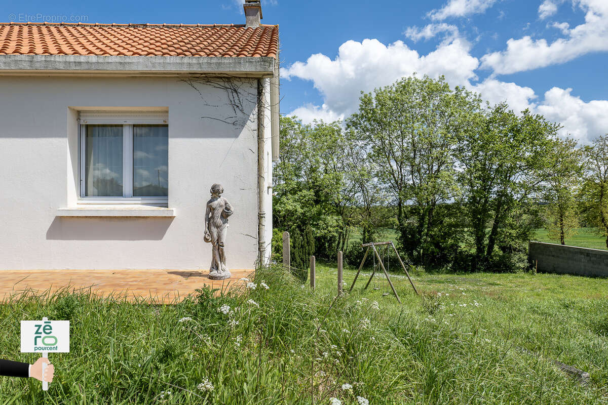 Maison à LA CHAPELLE-PALLUAU