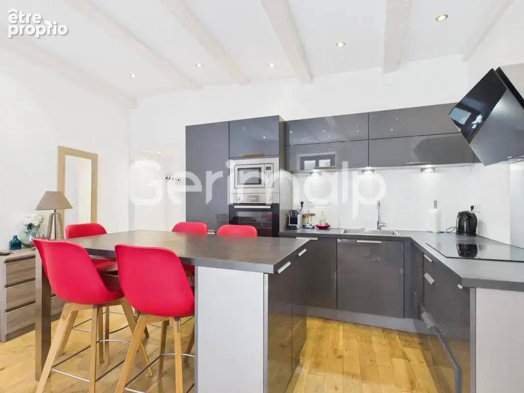 Vente - Appartement - 3 pièces + cuisine - 61 m² - 354 700 € - - photo 9