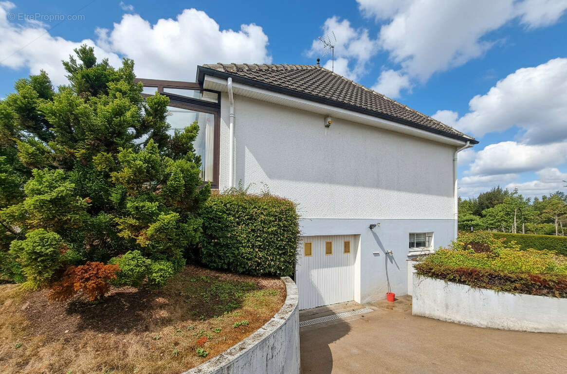 Maison à DANGE-SAINT-ROMAIN