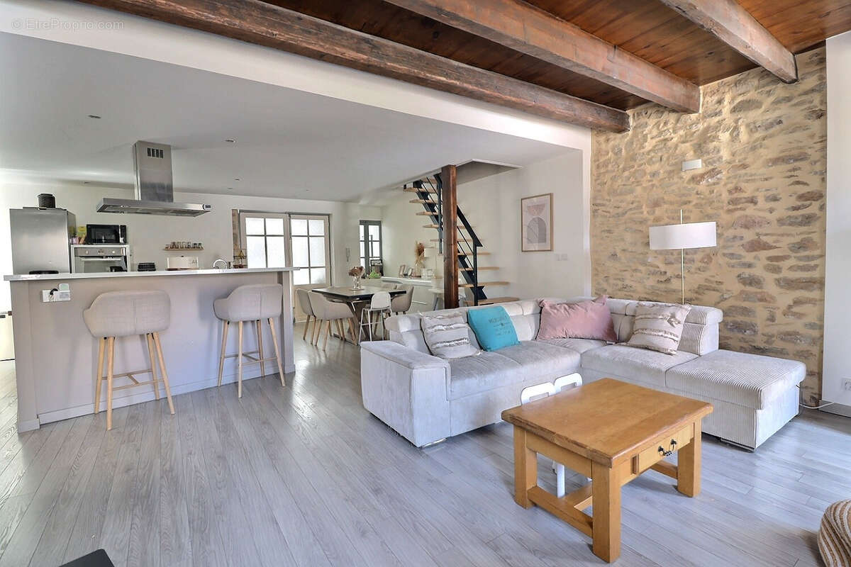 Maison à MERCUREY