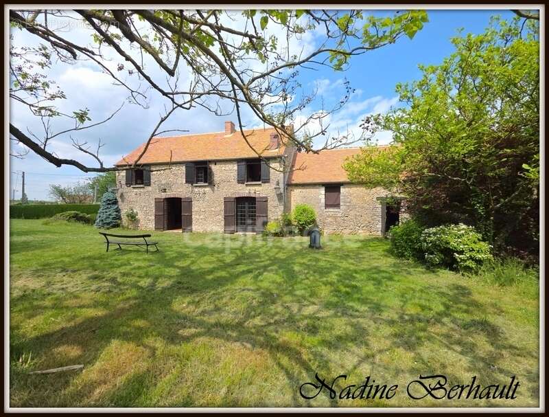 Maison à FERRIERES-EN-GATINAIS