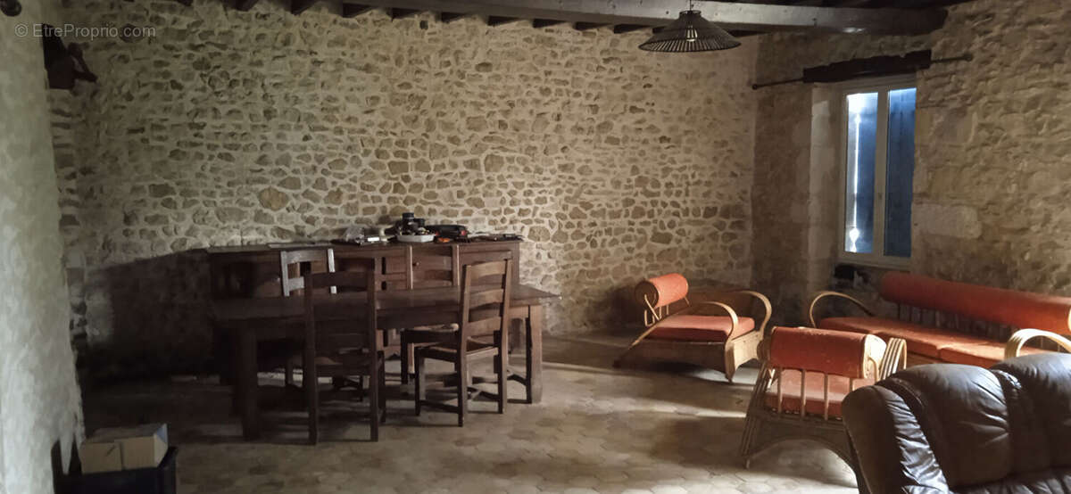 Maison à LE GUE-DE-LA-CHAINE