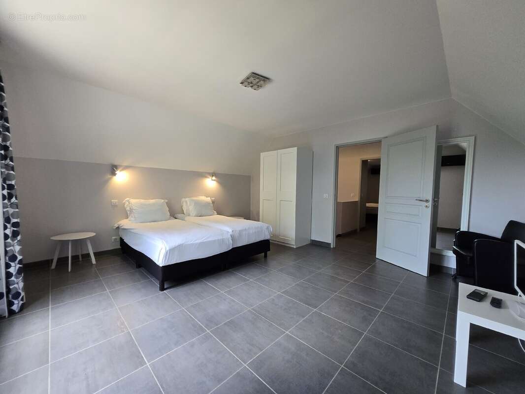 Maison 204 m² à Comps  - photo 7