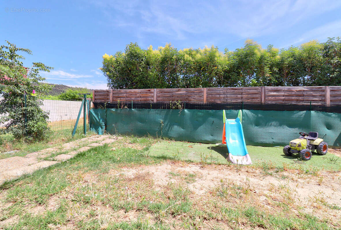 Appartement à VINON-SUR-VERDON