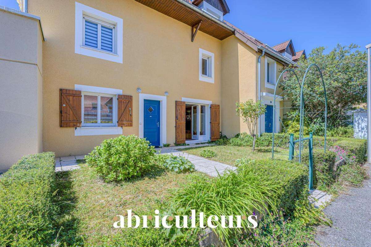 Appartement de plain-pied avec un séjour spacieux en vente à Vieugy - proximité de Annecy (74600) - photo 2