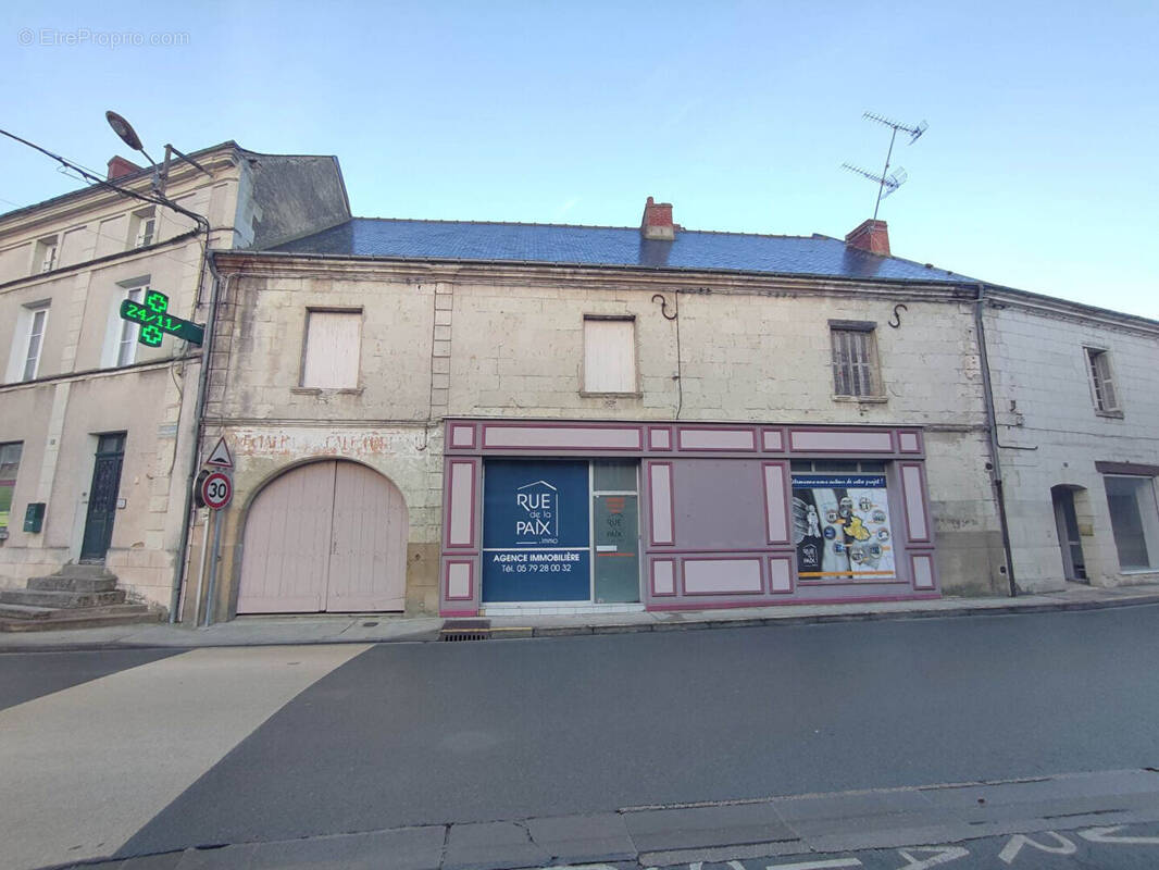 Maison à LENCLOITRE