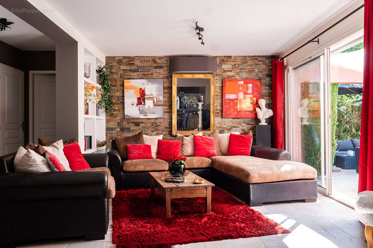 NEOULES Maison 5 pièces avec piscine et studio indépendant au calme absolu - photo 9
