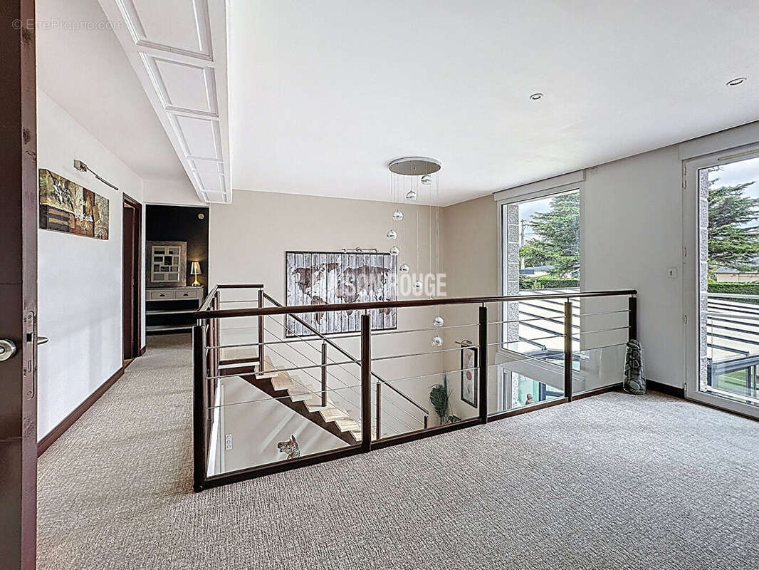 Maison d'Exception à Deux Pas de la Plage des Sables d'Or ! Confort et Luxe au Coeur d'un Cadre Idéal" - photo 9