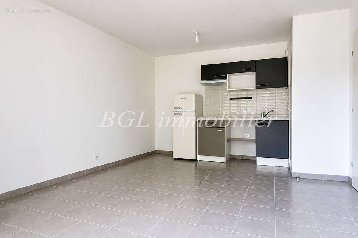 Bel appartement t2 recent avec terrasse et parking - photo 4