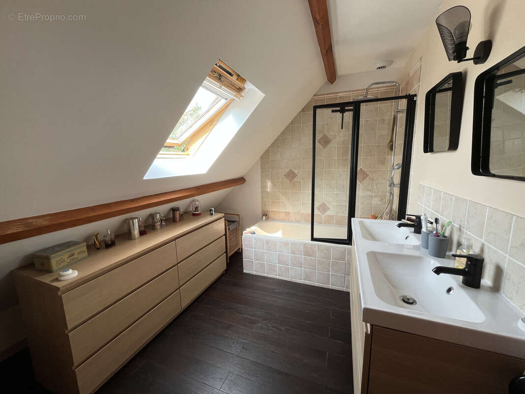 Maison à FONTAINEBLEAU