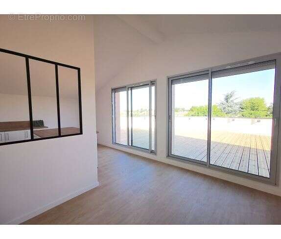 Appartement à BRUGUIERES