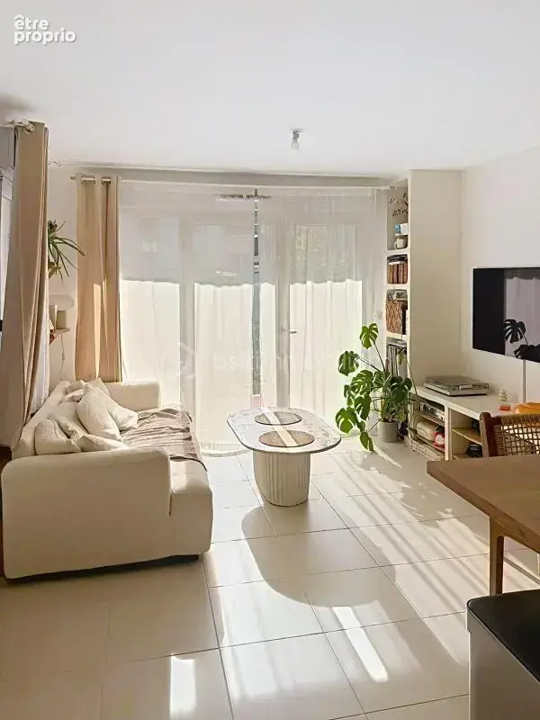 Superbe f2 avec jardin et box à villeron - photo 2
