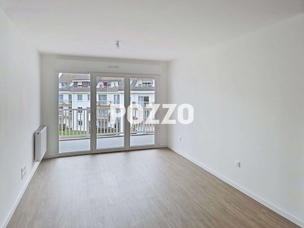 Appartement à OUISTREHAM