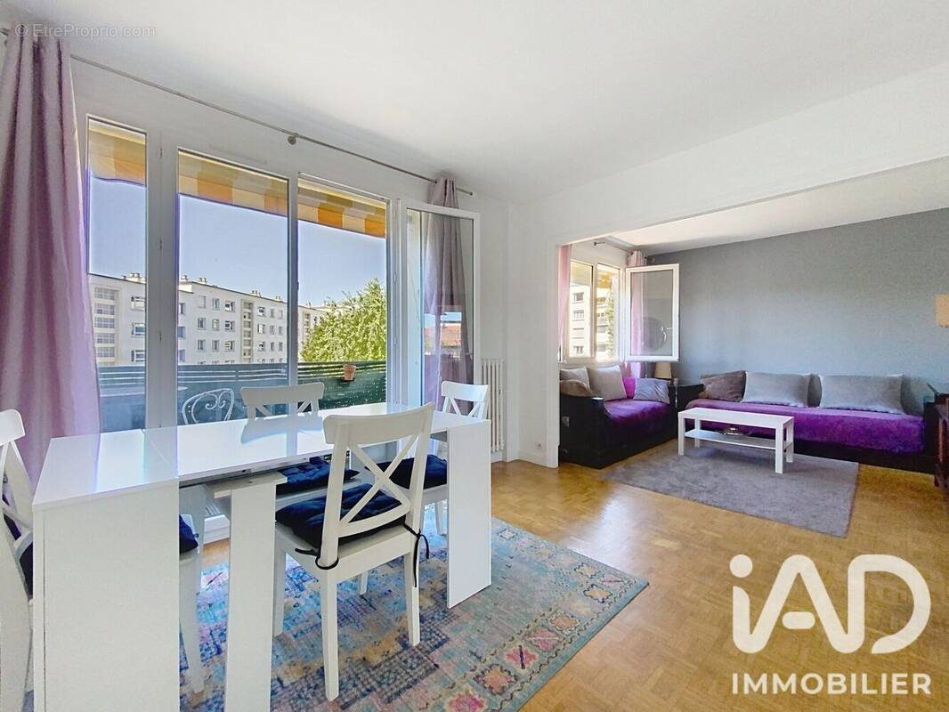 Photo 1 - Appartement à GARCHES