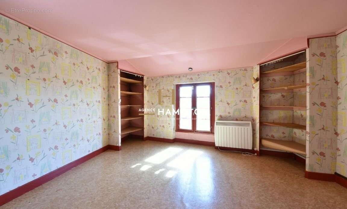 Belle maison en pierre a renover - vue dominante sur la vallee cordaise - photo 7