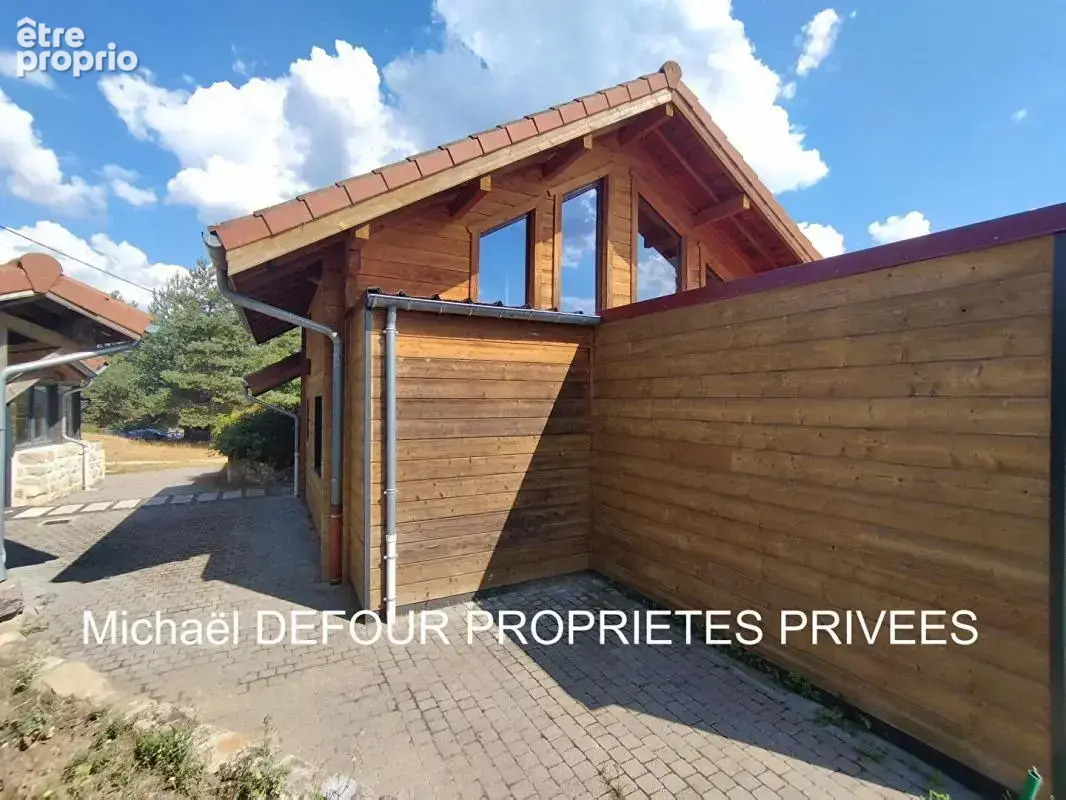 Lapte 43200 Maison en madriers de bois de 172 m² 4 chambres sur 1134 m² de terrain - photo 16