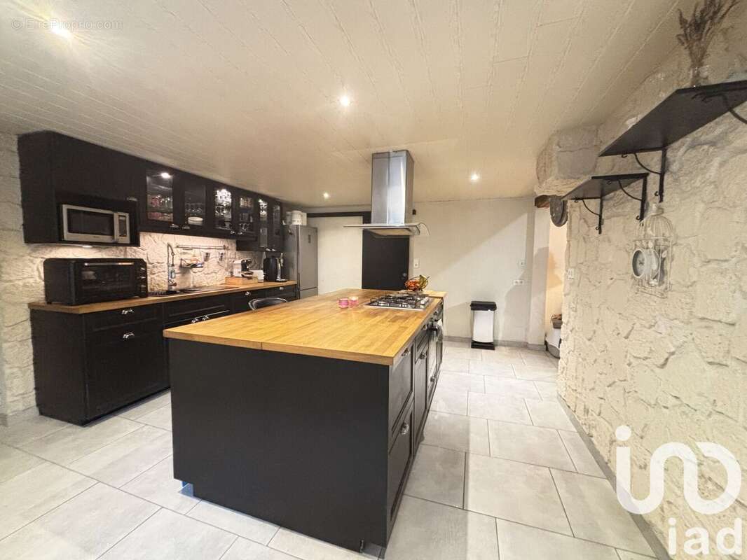 Photo 2 - Maison à ILLOUD