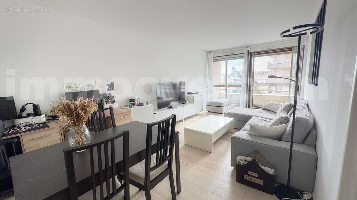 sejour5_Leger 2 - Appartement à CHARENTON-LE-PONT