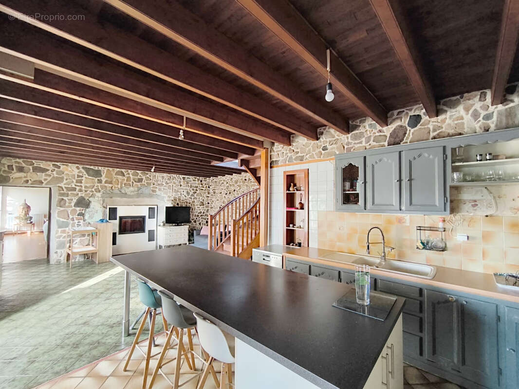 Maison en pierre à PLOEZAL - photo 5