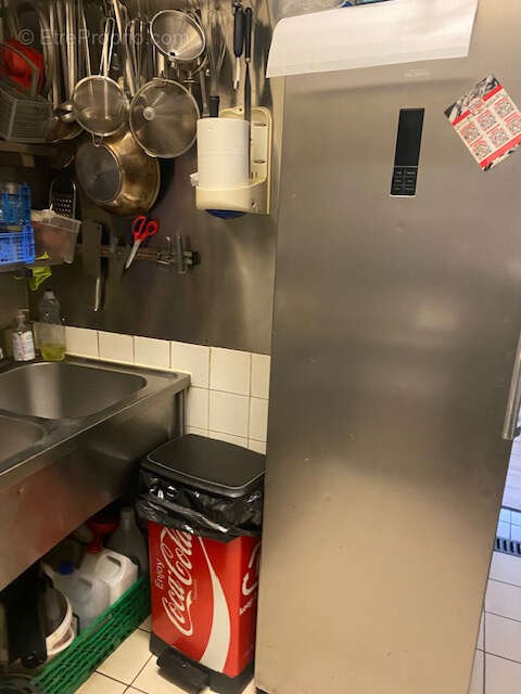 Commerce à SIX-FOURS-LES-PLAGES