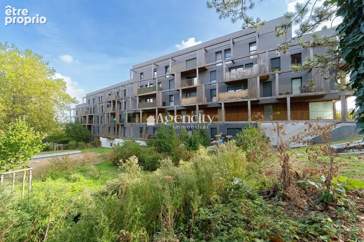 Appartement à TORCY