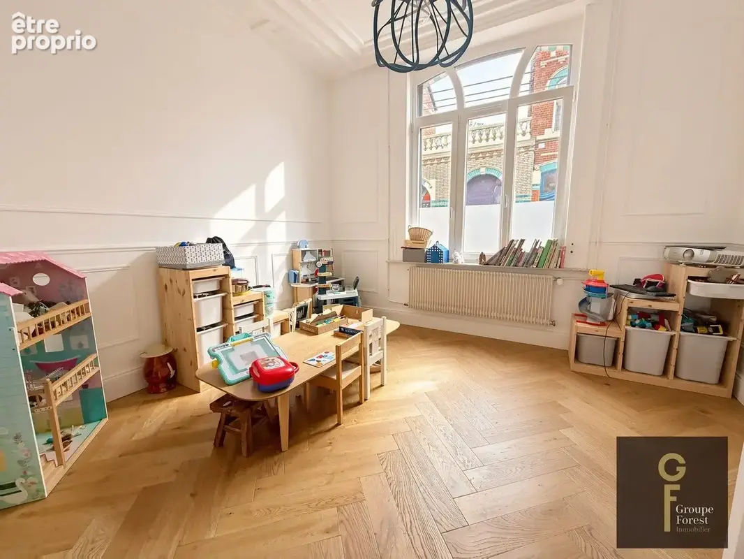 Maison 8 pièces 179 m² à vendre à La Madeleine (59110) - photo 3