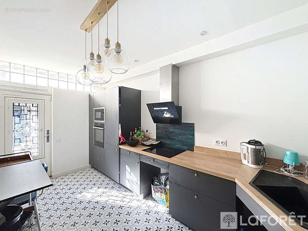 Maison à COURTHEZON