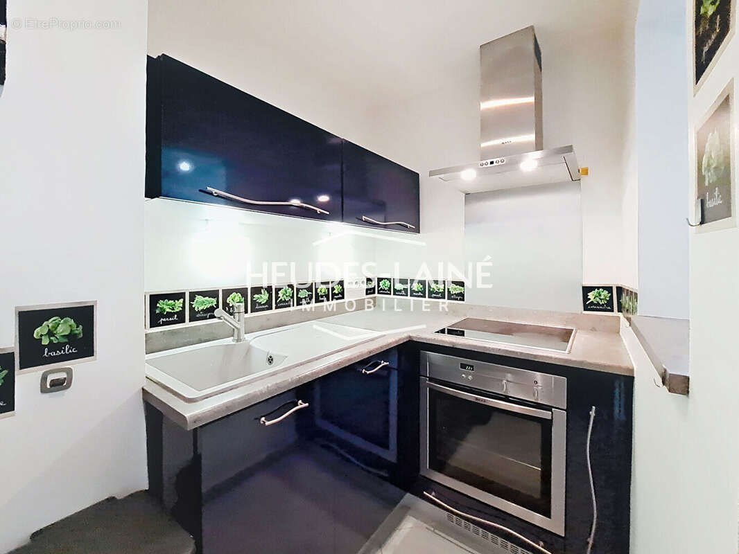 Appartement à DONVILLE-LES-BAINS