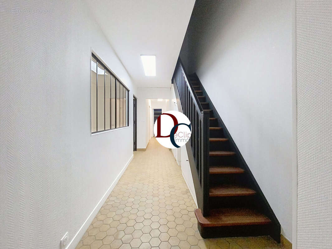 Photo 5 - Commerce à COMPIEGNE