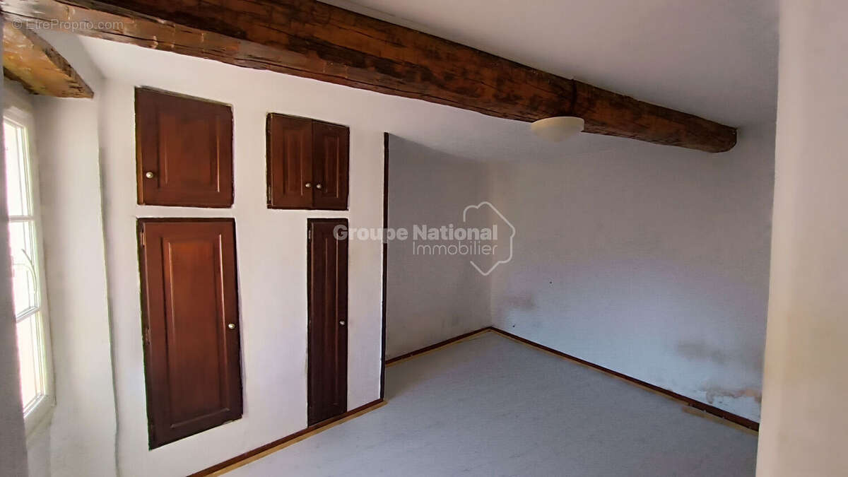 Maison à BESSE-SUR-ISSOLE