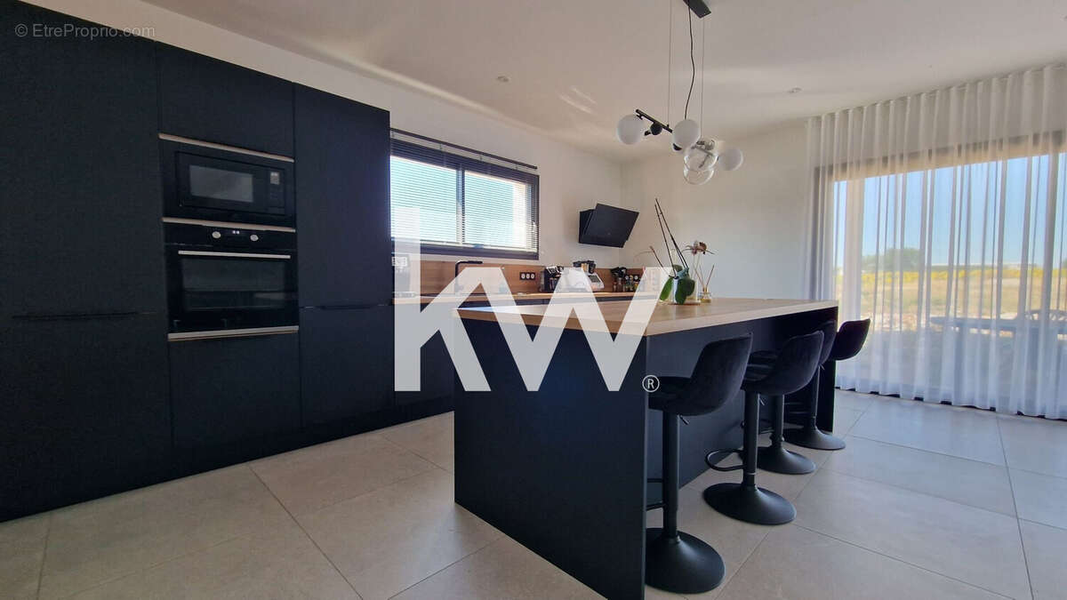 Maison 178 m² à Dampierre  - photo 2