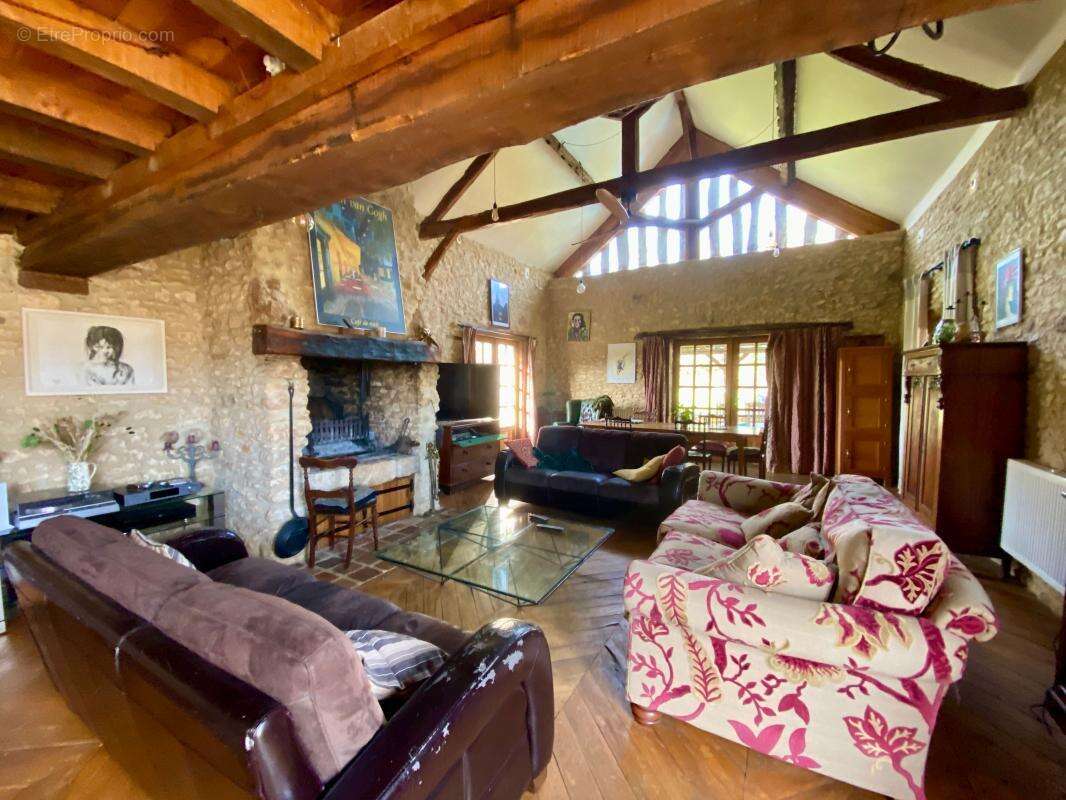 Maison à SAINTE-ALVERE