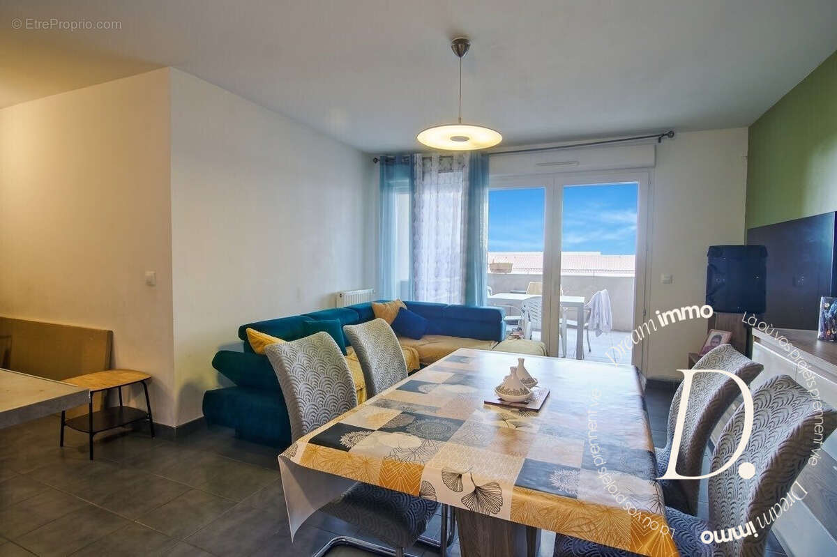 Appartement à PORT-DE-BOUC
