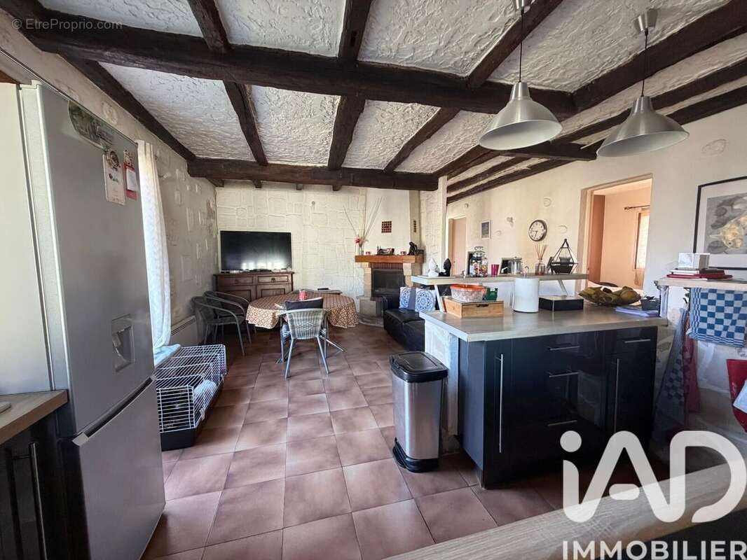 Photo 3 - Appartement à MENNECY