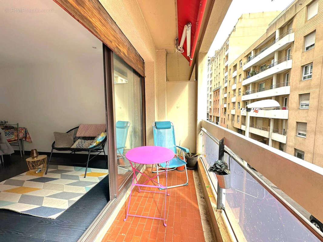 Appartement à MARSEILLE-8E