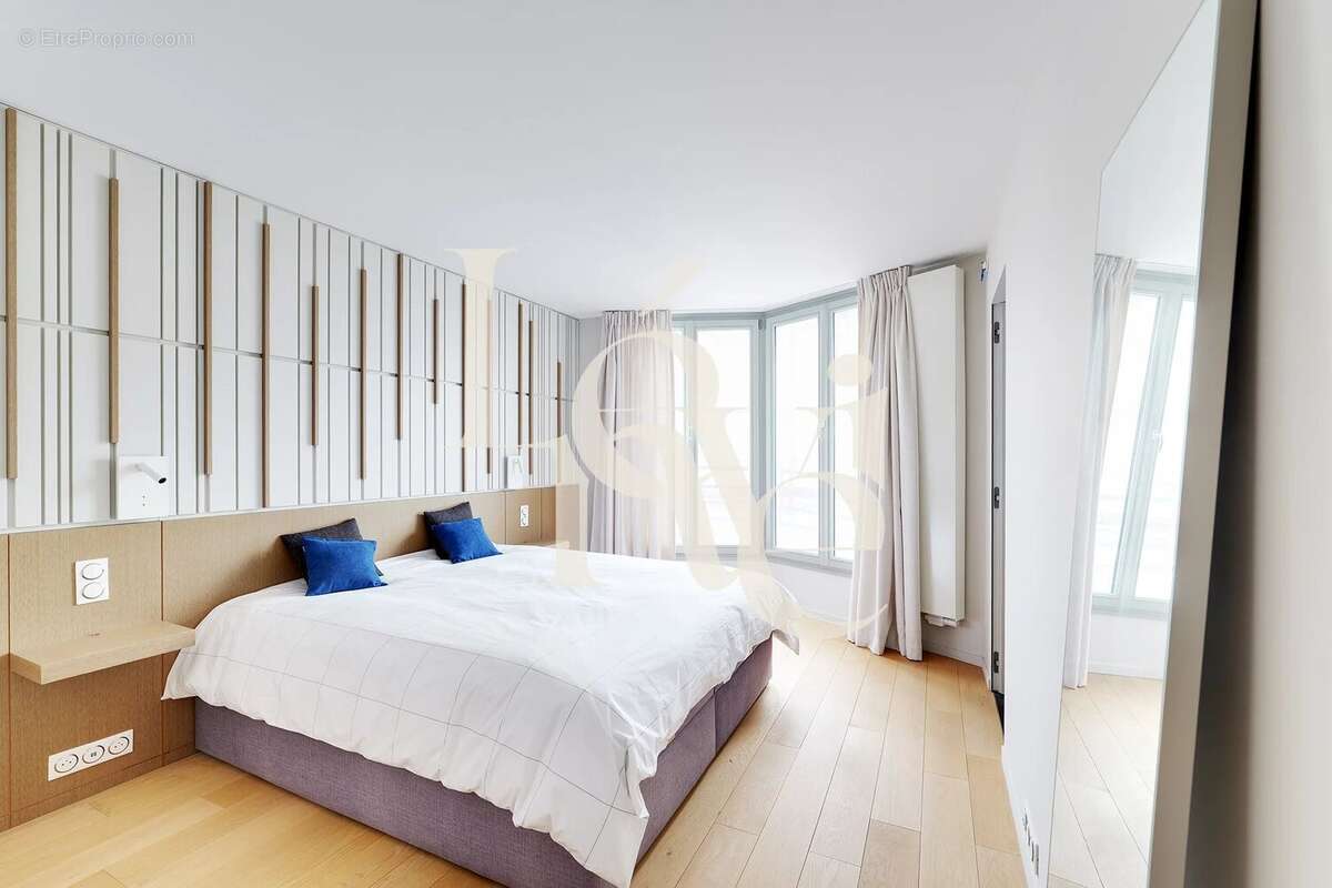 Appartement à PARIS-15E