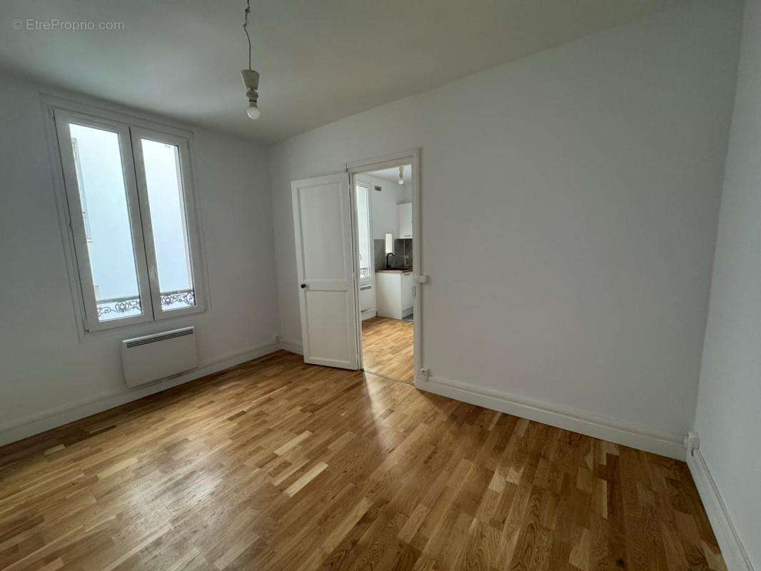 Appartement à PARIS-20E