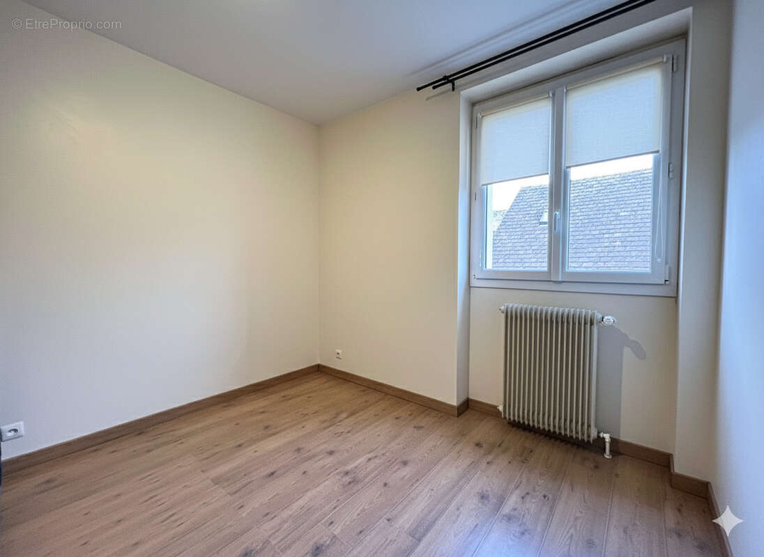 Appartement à MENNECY