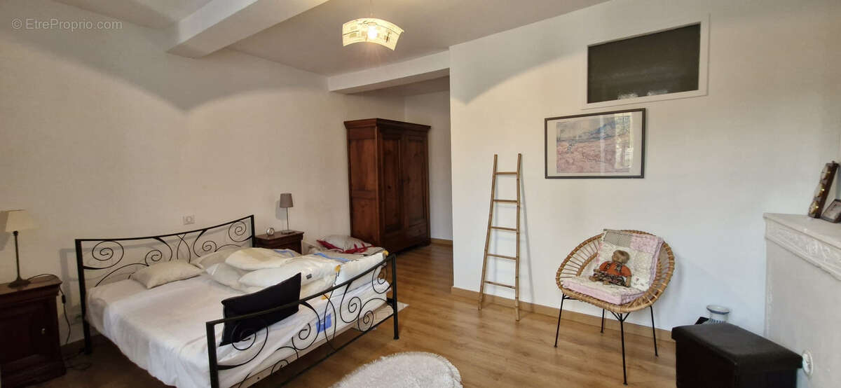 Maison à MORTAGNE-SUR-GIRONDE