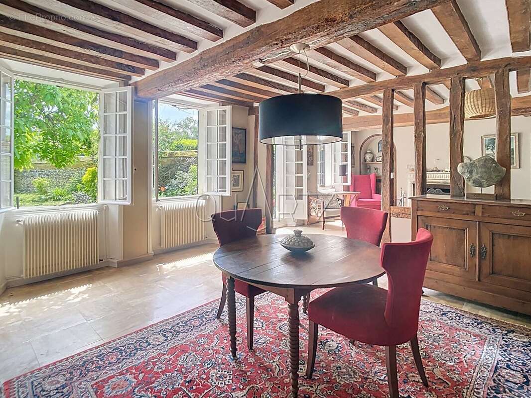 Maison à CHAUMONT-EN-VEXIN