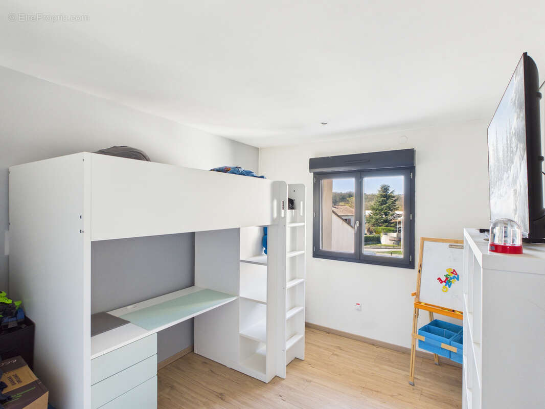 Maison à MALATAVERNE