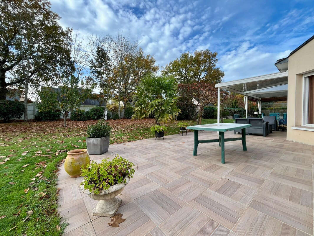 Maison à SAINT-LEGER-DES-BOIS