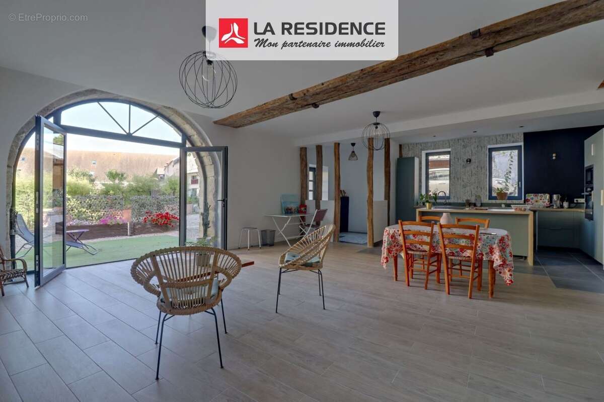 Maison à MONTAINVILLE