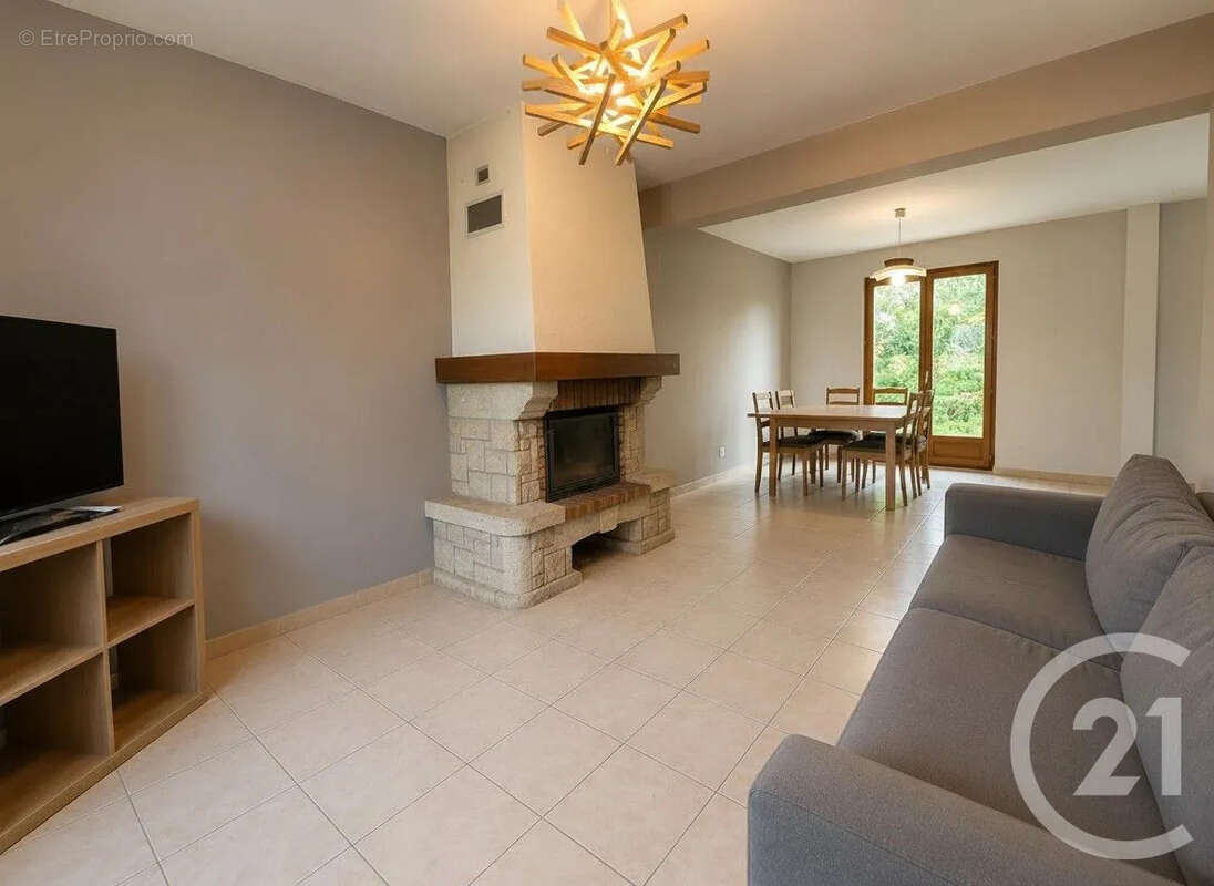 Maison 108 m² à Etrepagny  - photo 4