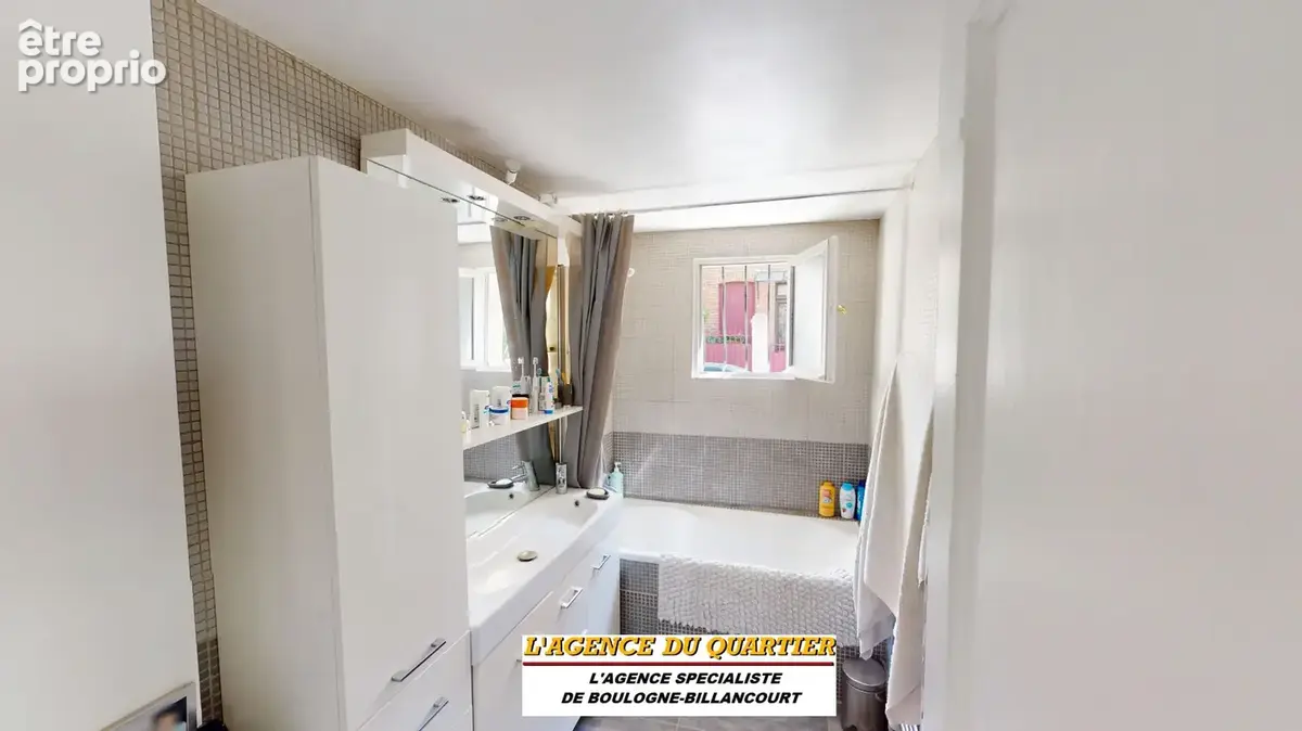 Maison avec vraie personnalité et patio intérieur, rue Diaz. - photo 10