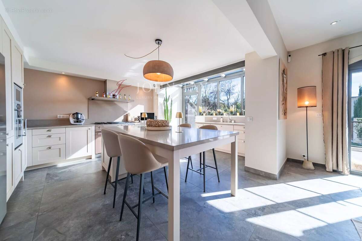 Maison à MAUSSANE-LES-ALPILLES