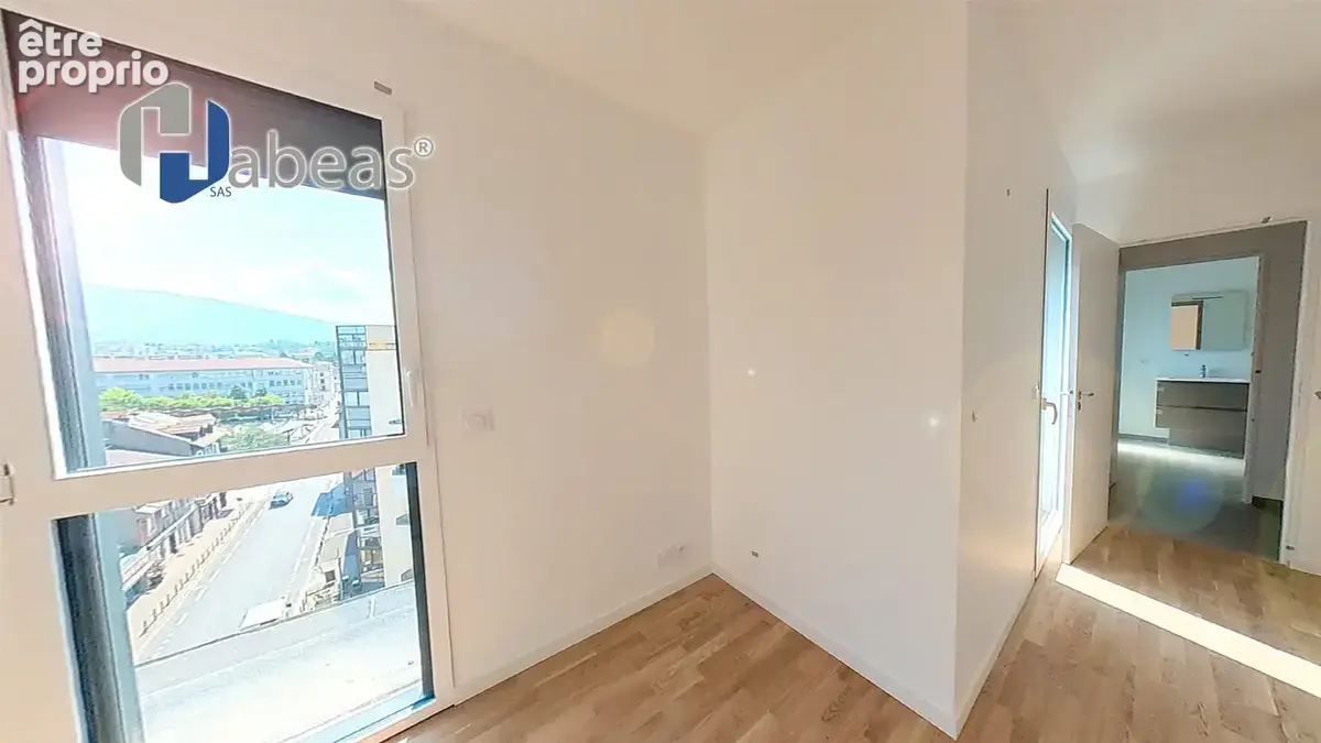 Attique d'Exception : T5 de 95.60 m² avec Terrasse Plein Ciel de 65.60m², Parkings  et cave - photo 12