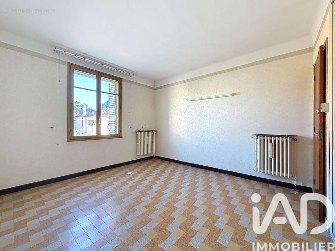 Photo 9 - Maison à SORGUES